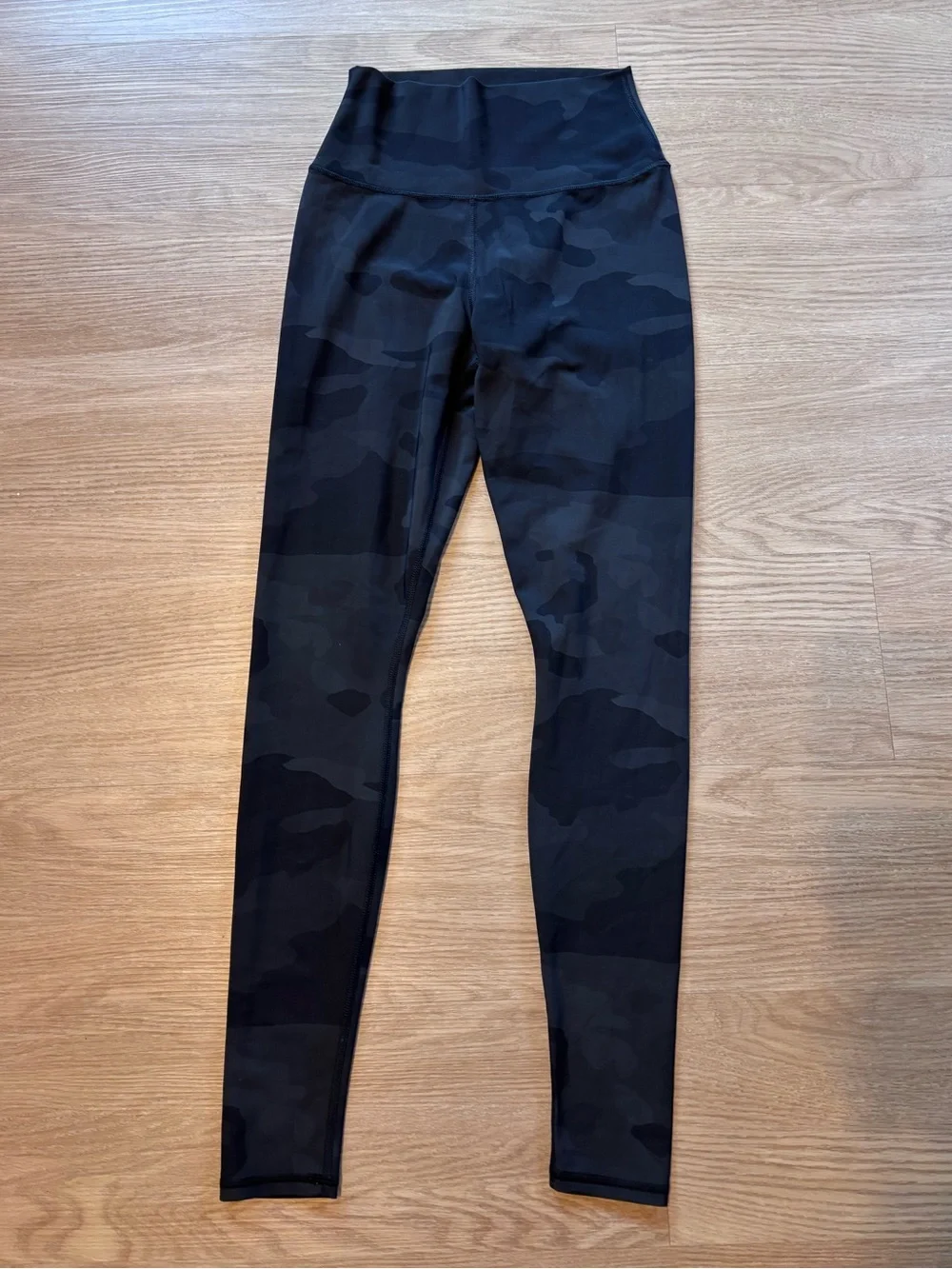 Alo Yoga Women’s S High-Waist Camo Vapor Legging Black Gray Yoga